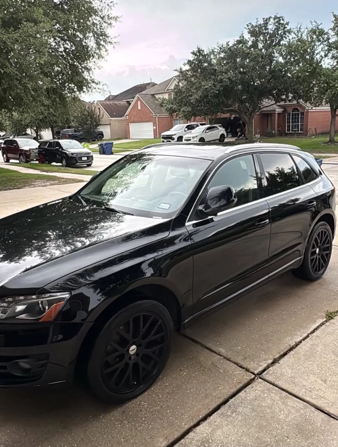 Ceramic-coated black SUV with deep gloss finish