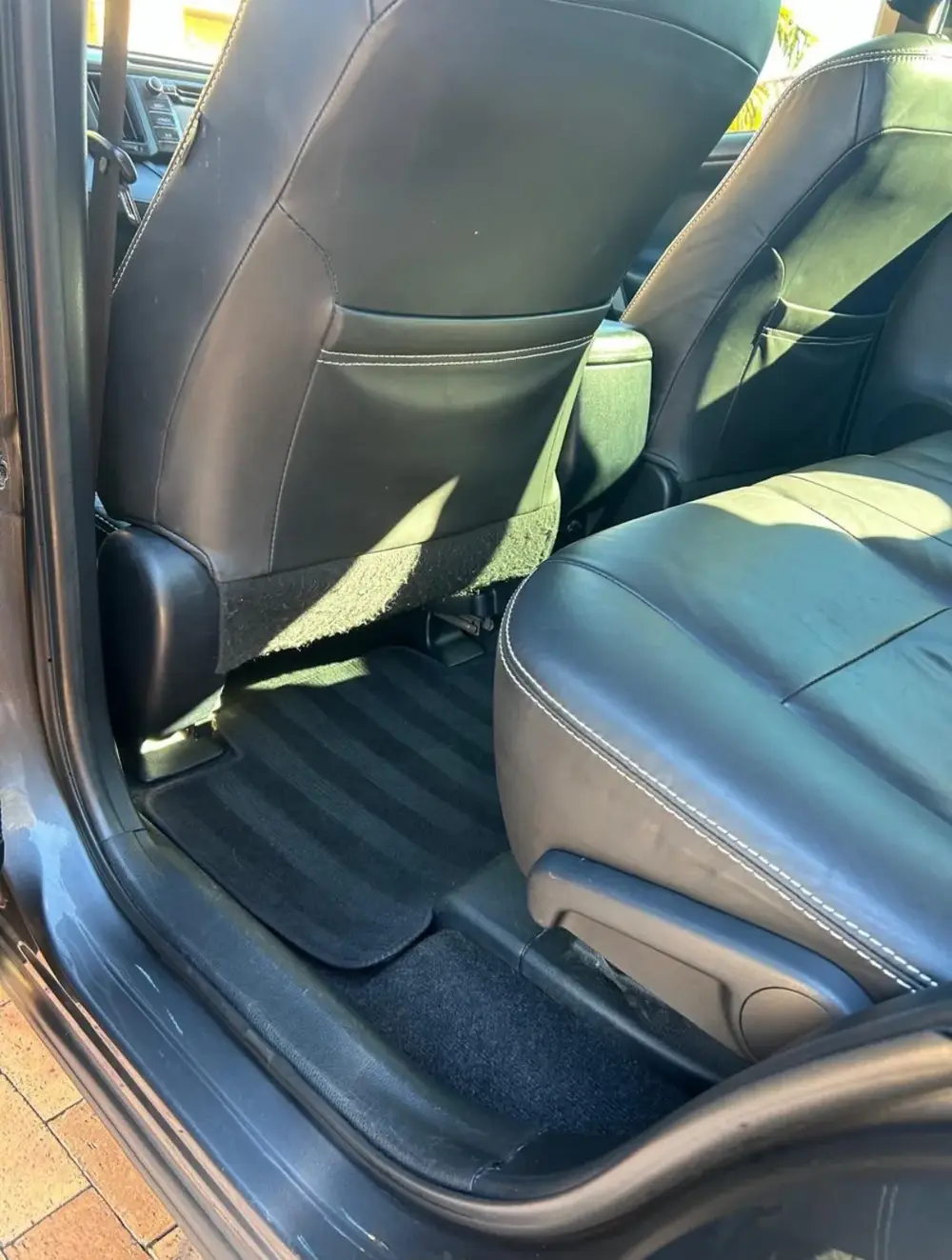 Conditioned rear leather seats